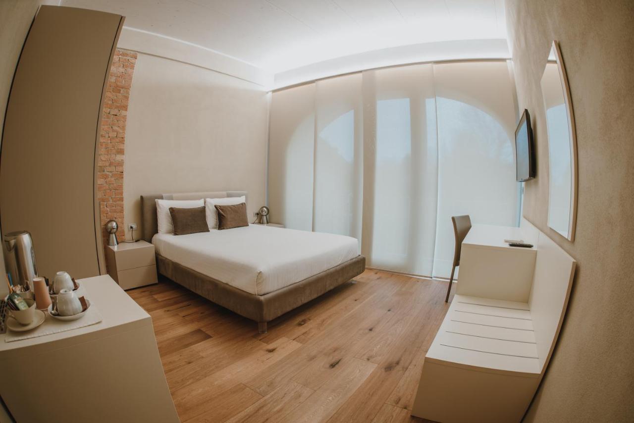 La Cascina Di Carlotta 1846 Agriturismo Alba  Eksteriør billede