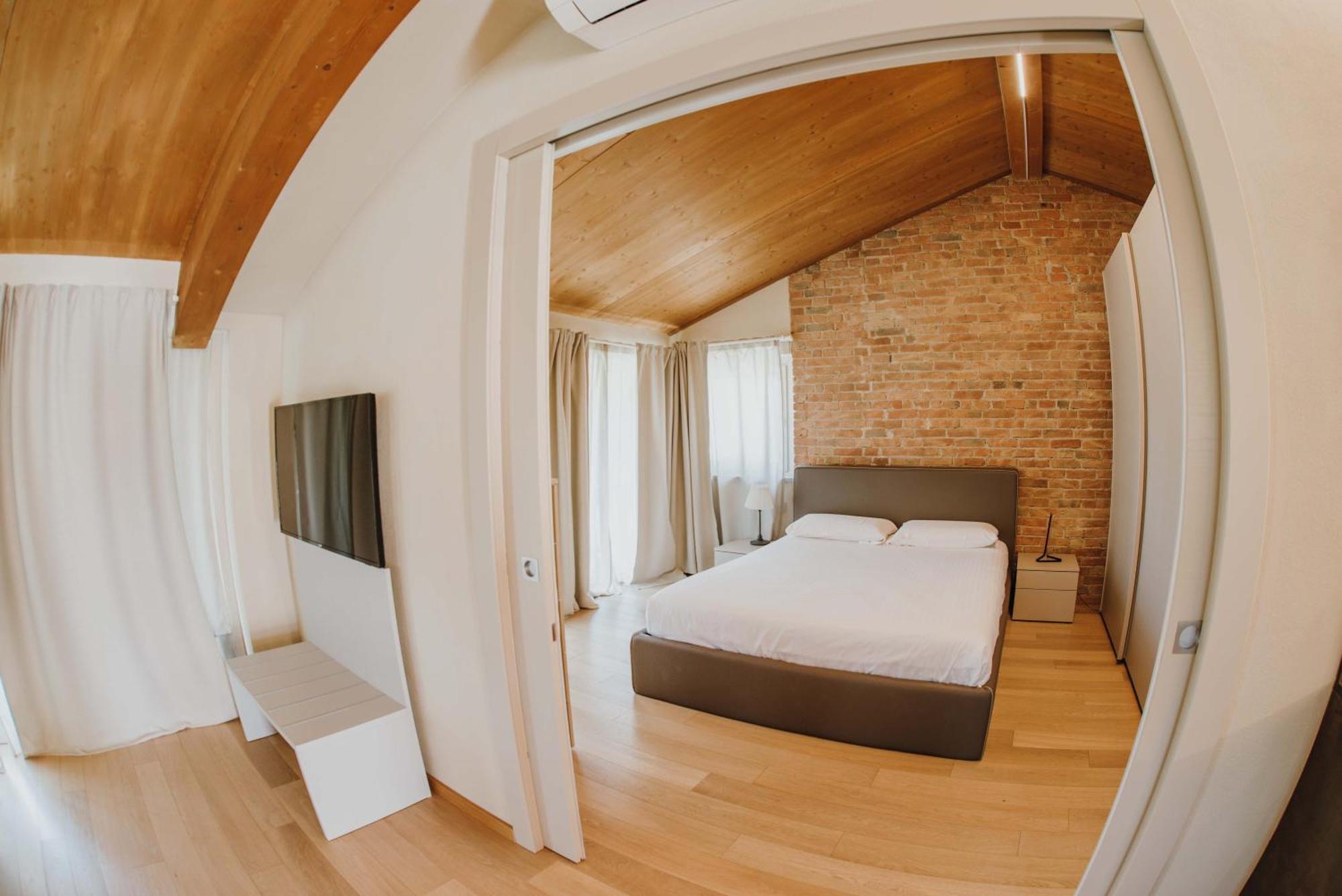 La Cascina Di Carlotta 1846 Agriturismo Alba  Eksteriør billede